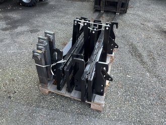 [3588-45096460.jpg]