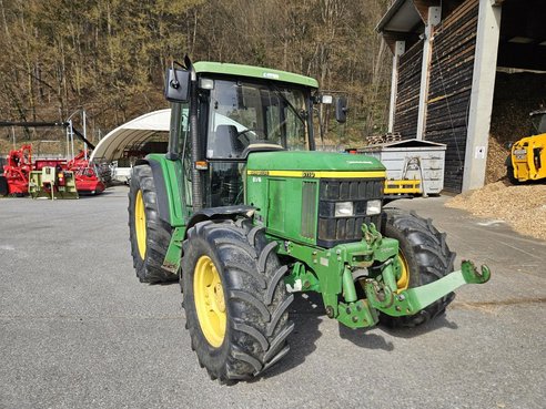 John Deere 6110 SE 54312901 © GM Bilder