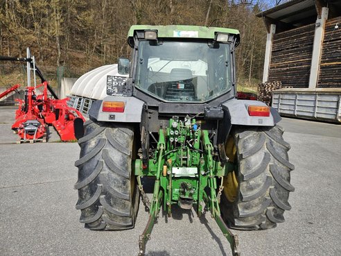 John Deere 6110 SE 54312903 © GM Bilder
