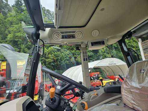 John Deere 5095M PowrQuad Plus 58290931 © GM Bilder