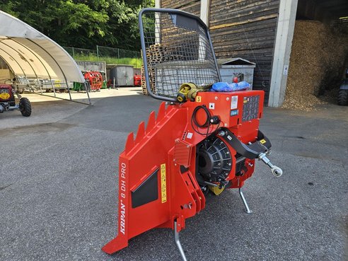 Krpan 8DH pro 70712094 © GM Bilder