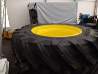 [3606-33935370.jpg]