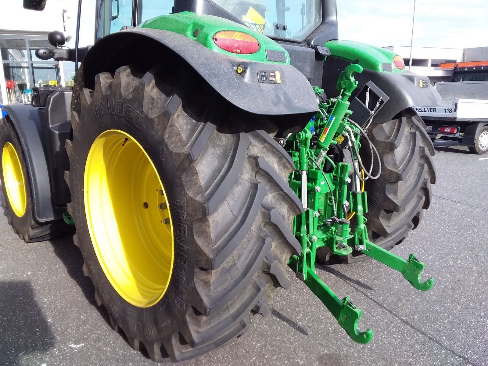 John Deere 6M105 AUTOPOWR 64925600 © GM Bilder