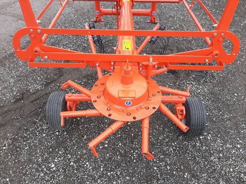 Kuhn GA 3201 G 35663243 © GM Bilder