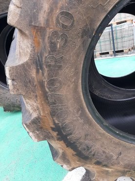 Continental TractorMaster 600/70 R30 + 710/70 R42 42270124 © GM Bilder