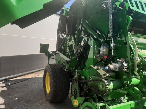 John Deere V451 R 43975425 © GM Bilder