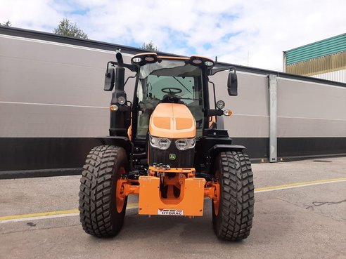 John Deere 6090M Autopowr 45489931 © GM Bilder