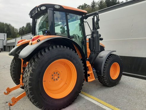 John Deere 6090M Autopowr 45489939 © GM Bilder