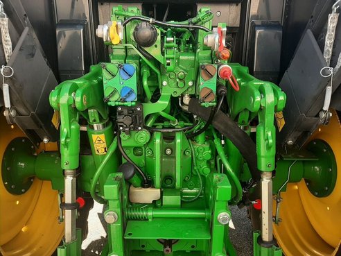 John Deere 6120M Autopowr 45706807 © GM Bilder