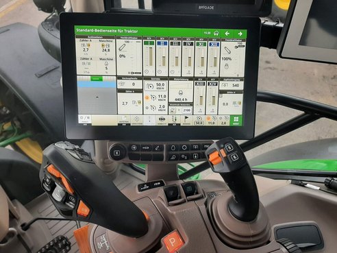John Deere 6R155 AUTOPOWR 462943412 © GM Bilder