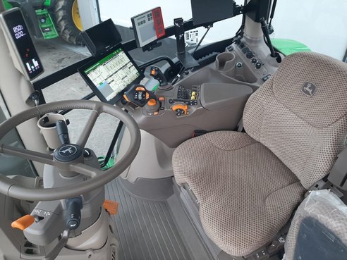 John Deere 6R155 AUTOPOWR 46294349 © GM Bilder