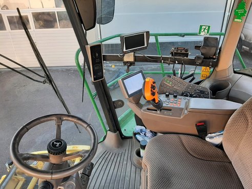 John Deere 8400i Häcksler 48716259 © GM Bilder