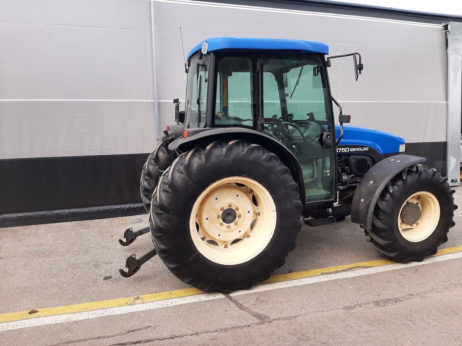 New Holland TN-D 75 A 49781282 © GM Bilder