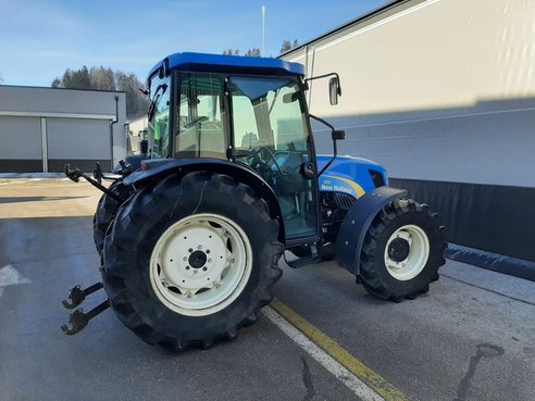 New Holland TN-D 70 A 51277843 © GM Bilder