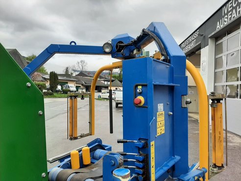 GÃ¶weil McHale F550 Presse mit Göweil 5040G Wickler 56064895 © GM Bilder
