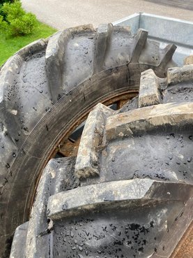 Diverse Trinker Zwillingsräder 12.4 R32 56780532 © GM Bilder