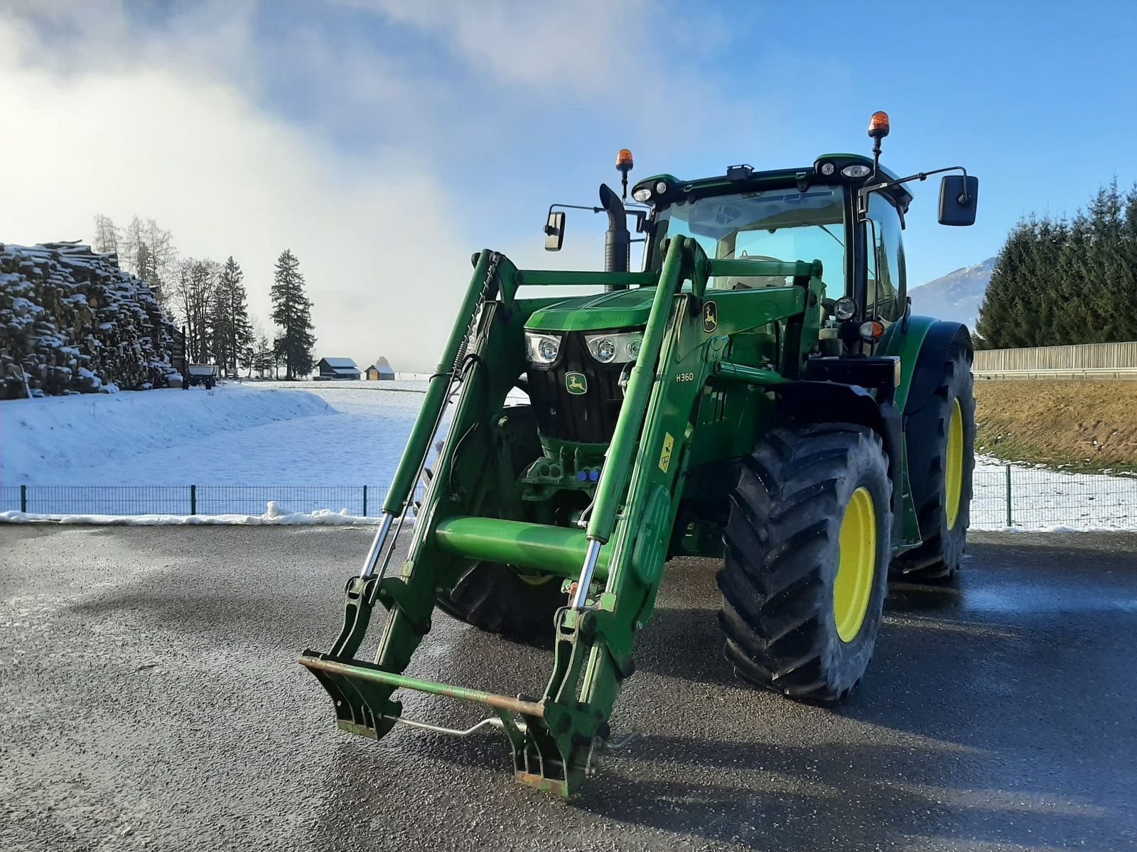 John Deere 6130R 65151020 © GM Bilder