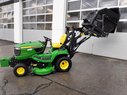 John Deere Rasentraktor X950R mit Hochentleerung  66118325 © GM Bilder