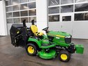 John Deere Rasentraktor X950R mit Hochentleerung  66118328 © GM Bilder