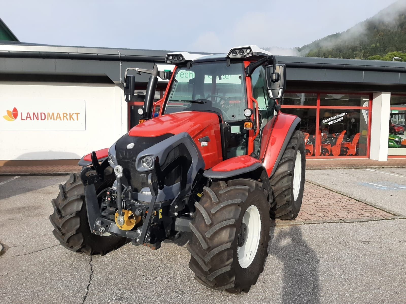 Lindner Lintrac 100 (Stufe V) 66154460 © GM Bilder