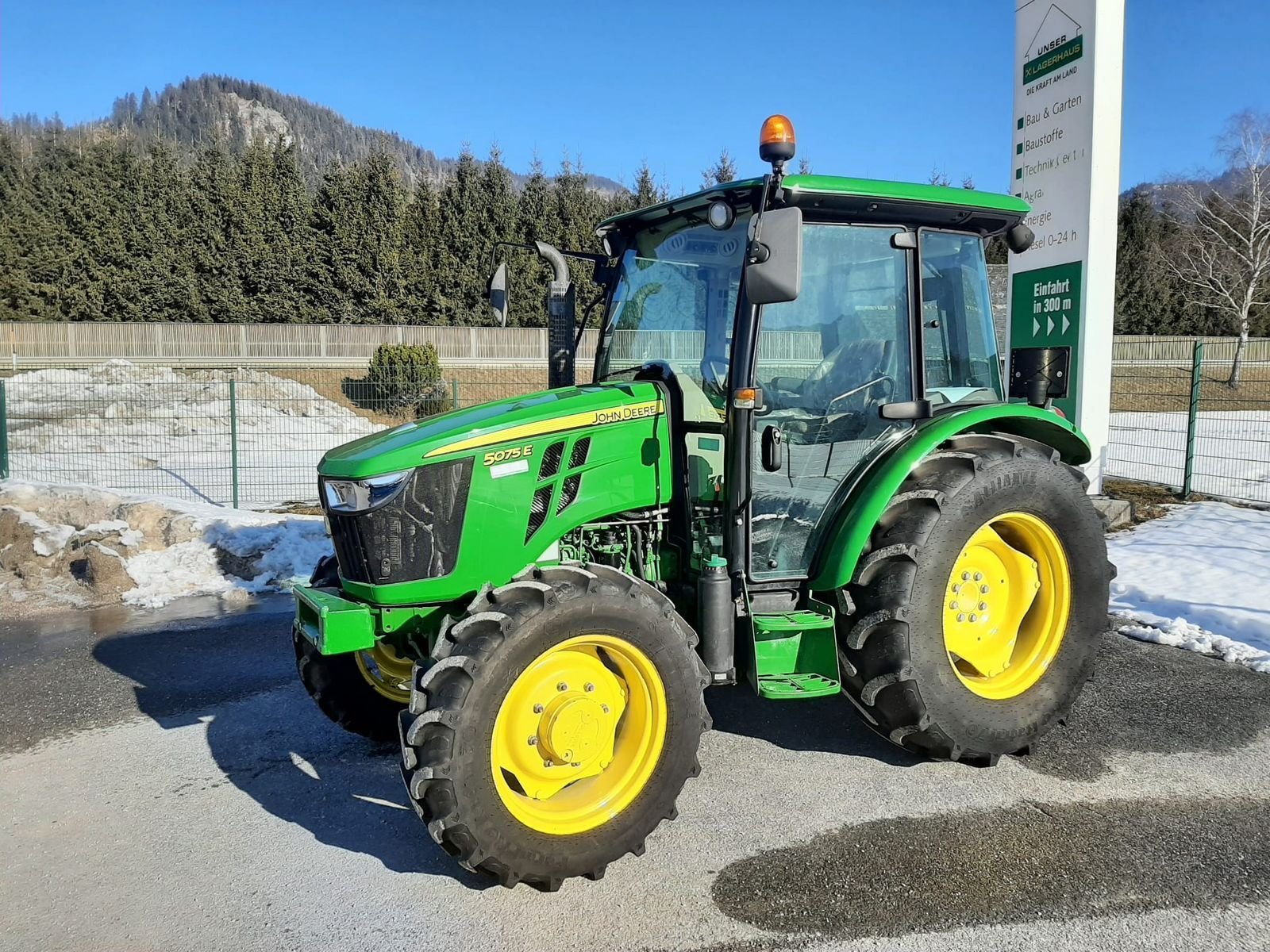 John Deere 5075E (Stage V) 667926117 © GM Bilder