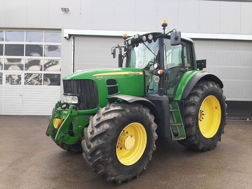 John Deere 7430 Premium 67093020 © GM Bilder