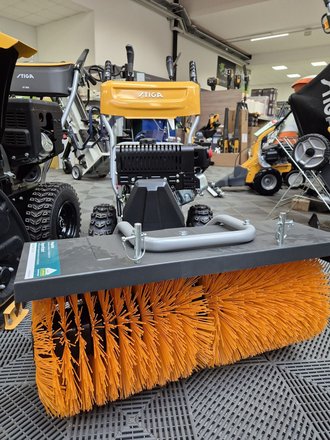 [4372-304138380.jpg]