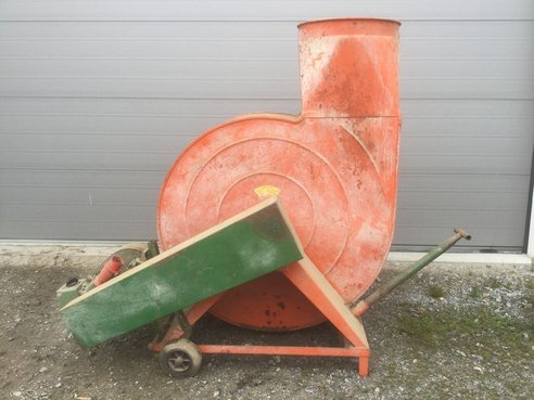Auer Auer Heugebläse FS 50 m. 15 PS 42978081 © GM Bilder