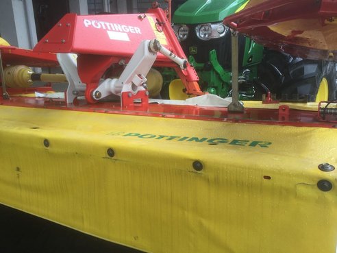 PÃ¶ttinger Pöttinger Trommelmähwerk 316 F 446370910 © GM Bilder