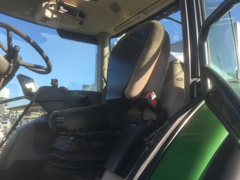 John Deere 6130R 518665412 © GM Bilder