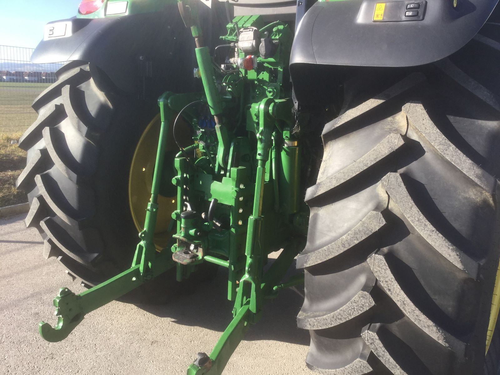 John Deere 6130R 518665413 © GM Bilder