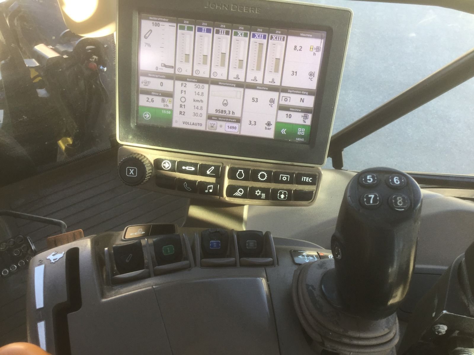 John Deere 6130R 51866548 © GM Bilder