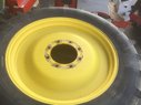 Diverse Räder John Deere 270/95R32,  320/95R46 54313650 © GM Bilder