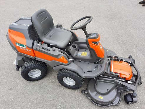 Husqvarna R 420 TsX AWD 54554450 © GM Bilder