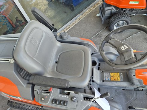 Husqvarna R 420 TsX AWD 54554457 © GM Bilder