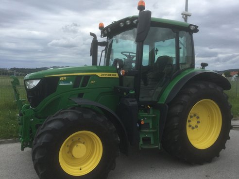 John Deere 6110R 575072912 © GM Bilder