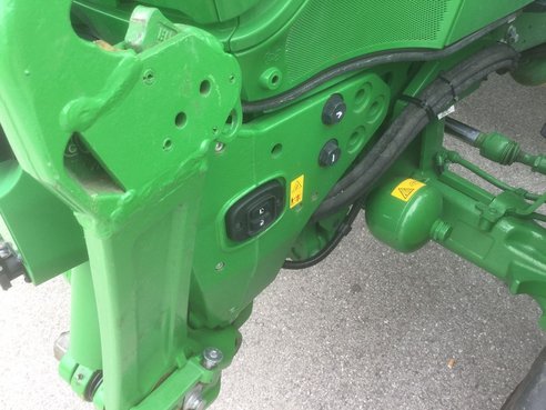 John Deere 6110R 575072913 © GM Bilder