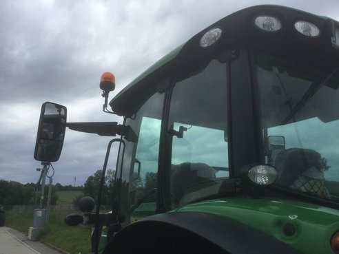 John Deere 6110R 575072915 © GM Bilder