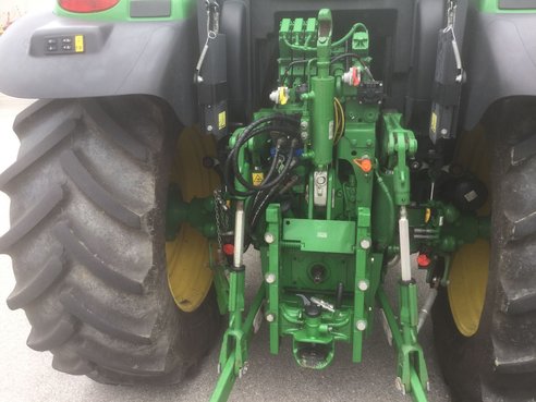 John Deere 6110R 57507296 © GM Bilder
