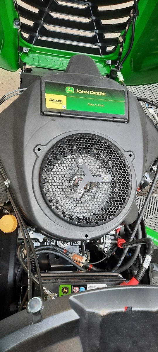 John Deere John Deere X350R Rasentraktor 800014665 © GM Bilder
