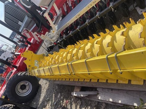 PÃ¶ttinger Zahnpackerwalze 500-3000 44858714 © GM Bilder