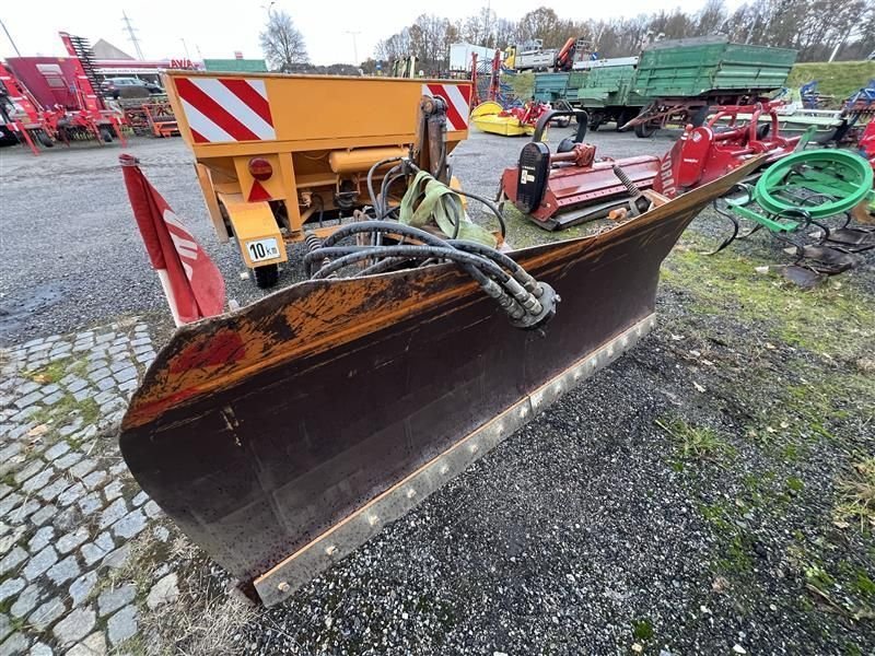Hydrac Schneepflug Hydrac 2502 HS 49071226 © GM Bilder