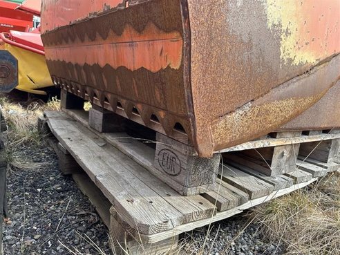 Diverse Siloschaufel Shear Bucket SB200 53082704 © GM Bilder