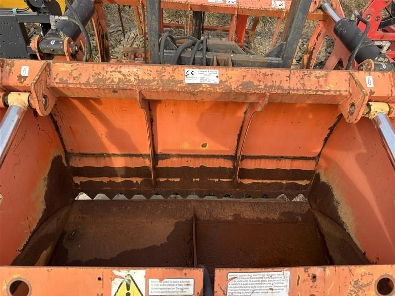 Diverse Siloschaufel Shear Bucket SB200 53082707 © GM Bilder