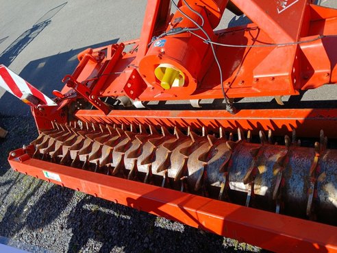 Kuhn HRB 302 D-A 55549581 © GM Bilder