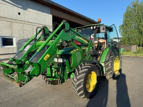 John Deere 5100R 56334240 © GM Bilder