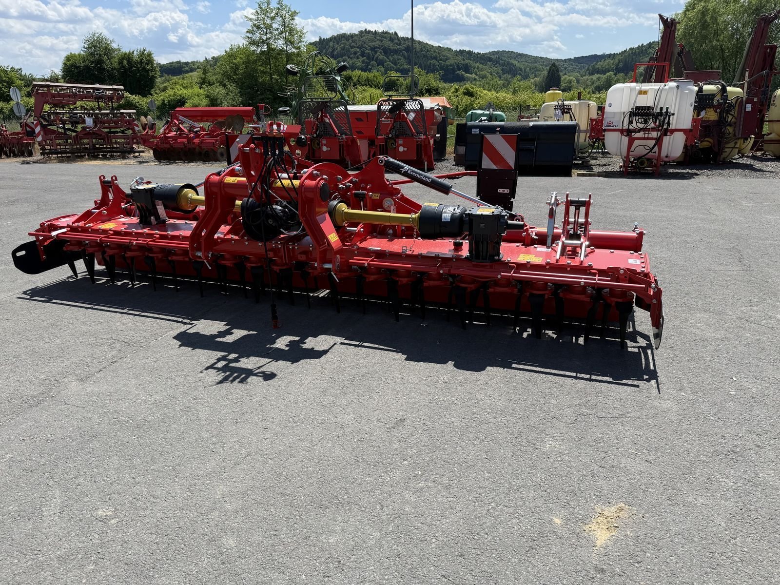 Kverneland Rotago 4050 F 56915794 © GM Bilder