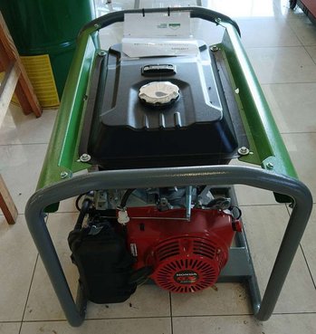Diverse ENERGY Stromerzeuger 57565411 © GM Bilder