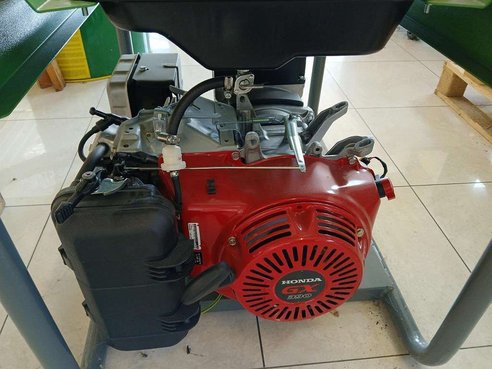 Diverse ENERGY Stromerzeuger 57565413 © GM Bilder