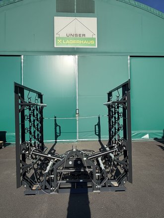 [8143-75239010.jpg]